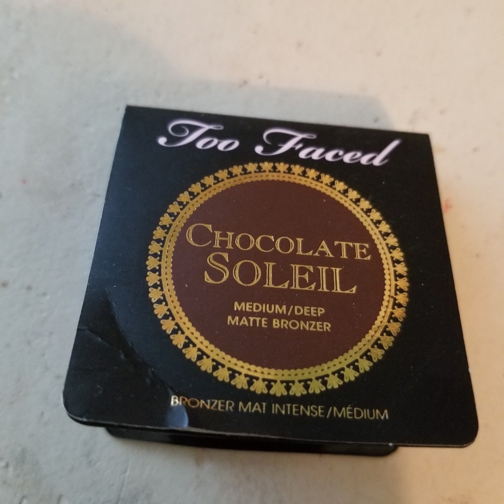 New Too faced medium deep bronzer